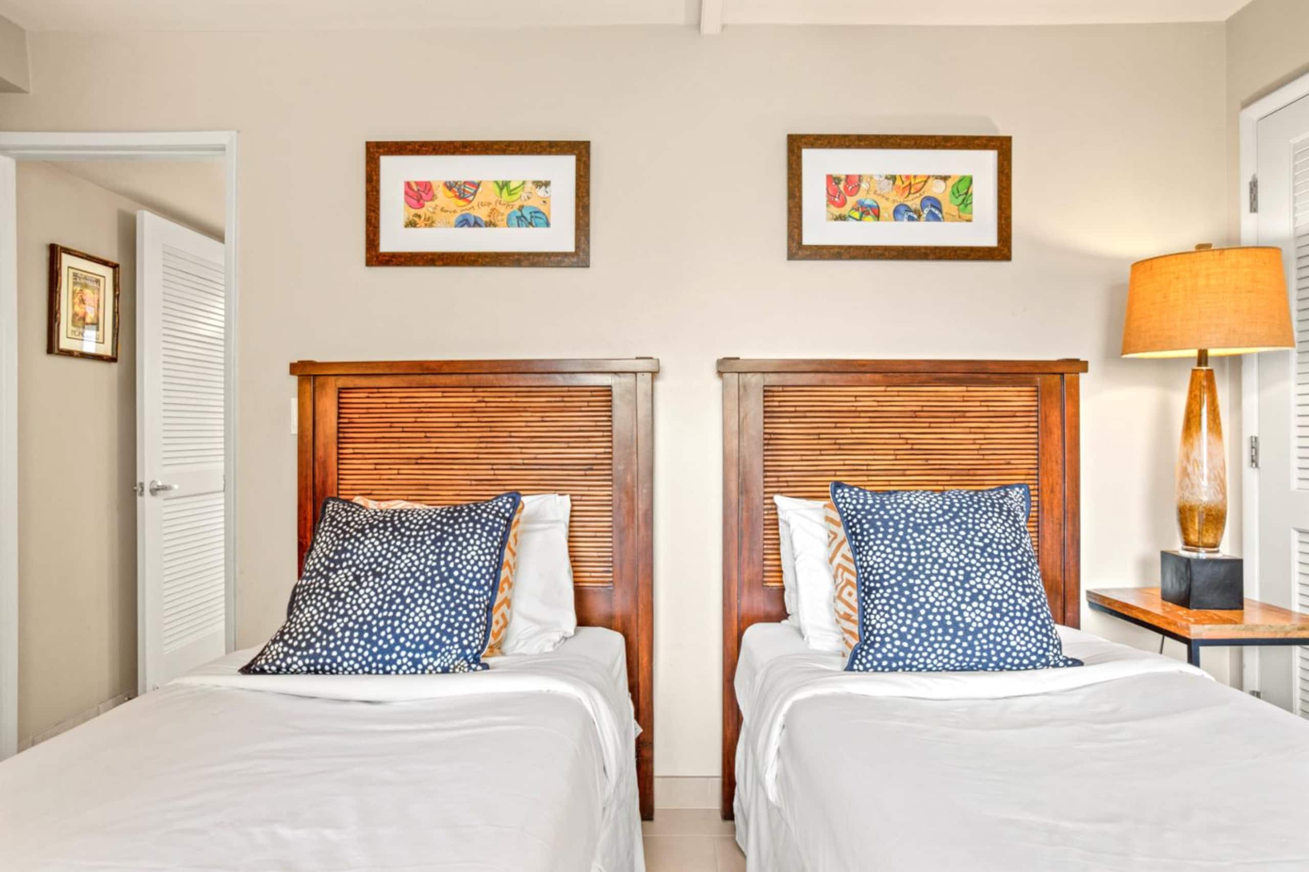 Condo in Lahaina · ★4.83 · 2 bedrooms · 4 beds · 2 baths - Image 18