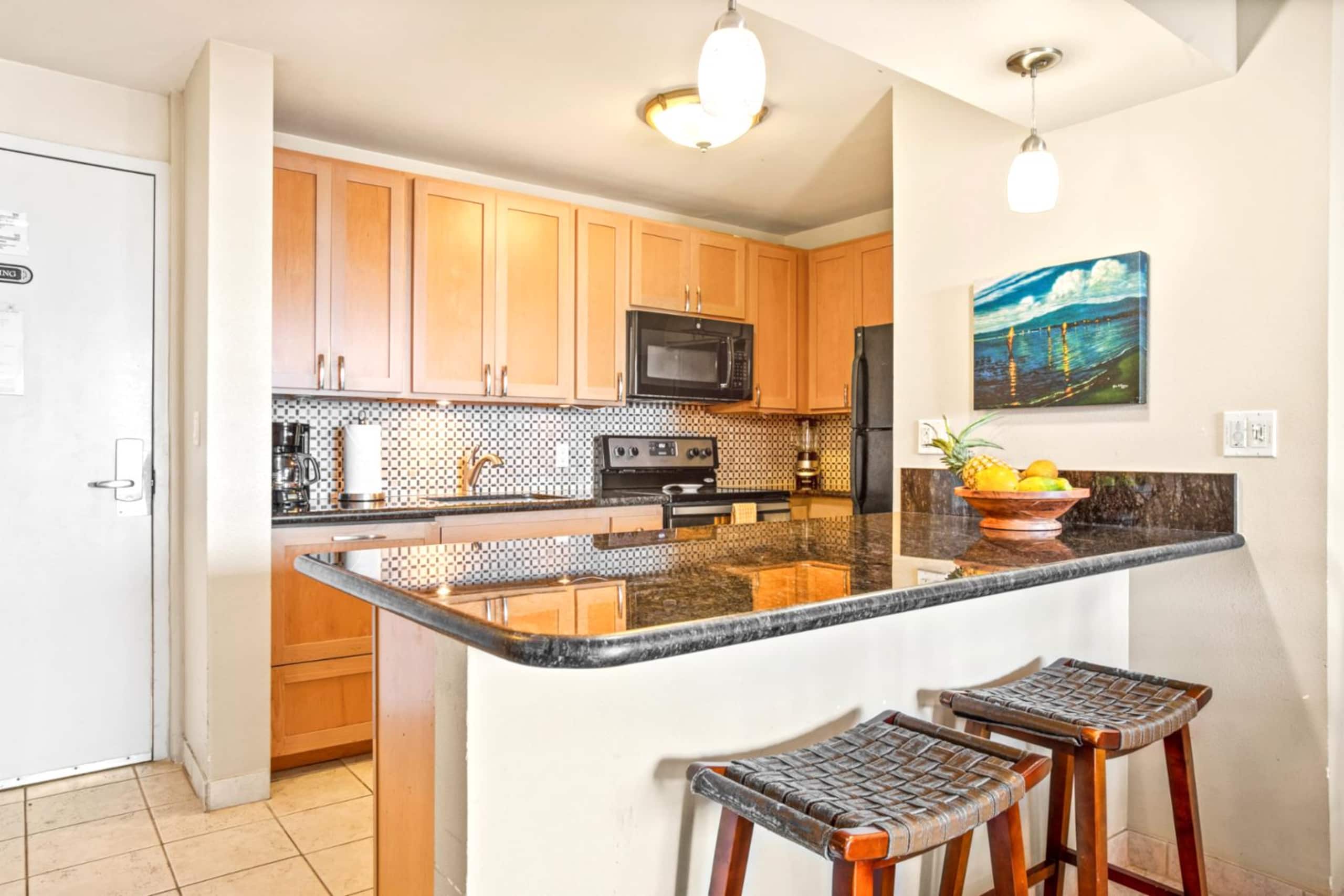 Condo in Lahaina · ★4.83 · 2 bedrooms · 4 beds · 2 baths - Image 10