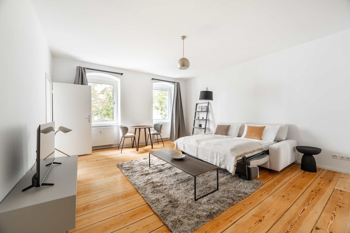 Modern Studio in Charlottenburg - Flats for Rent in Berlin, Berlin ...