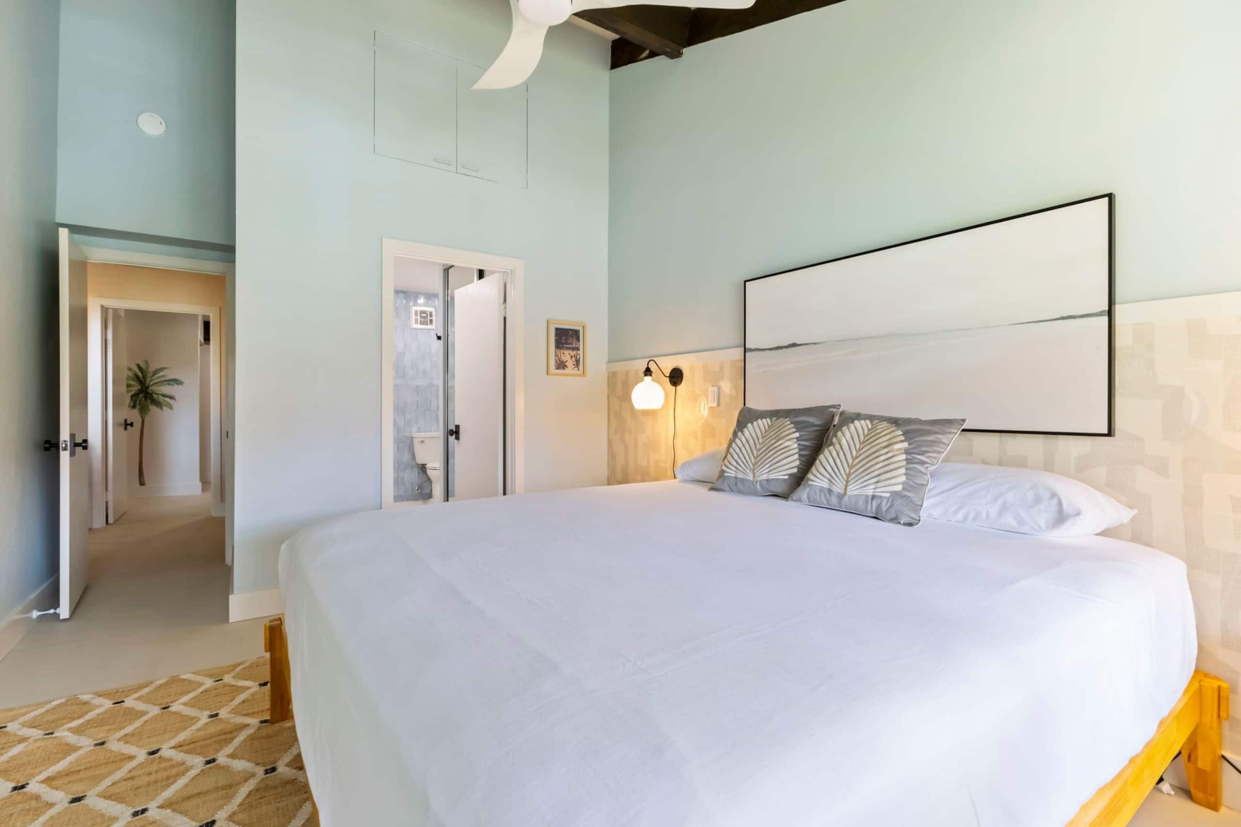 Modern 3BR w/ Ocean Views | Steps to Kamaole III - Image 3
