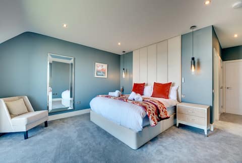 Top performing Airbnb: Coot's Nest Seahouses in North Sunderland