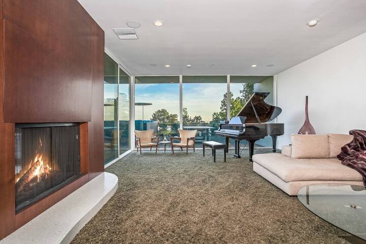 Luxe Hollywood Hills Modern, City Views, Pool/Spa gallery image 5