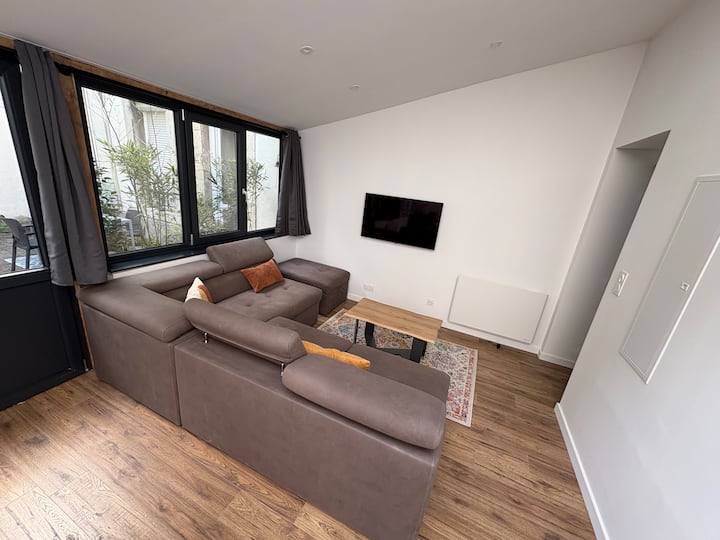 L'atelier Du Prince - F2 Centre-ville Avec Cour - Meuse