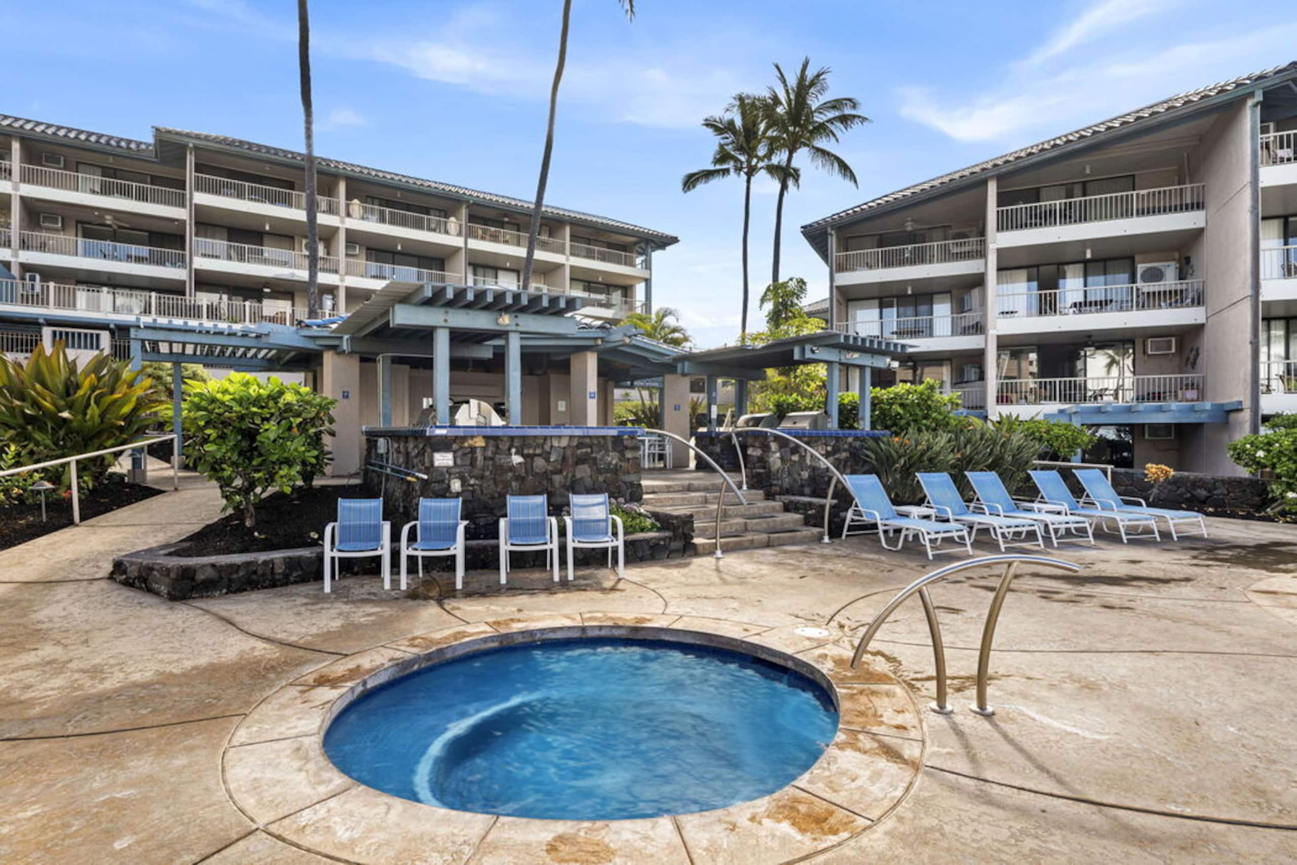 Condo in Kailua-Kona · ★4.64 · 1 bedroom · 2 beds · 1 bath - Image 36