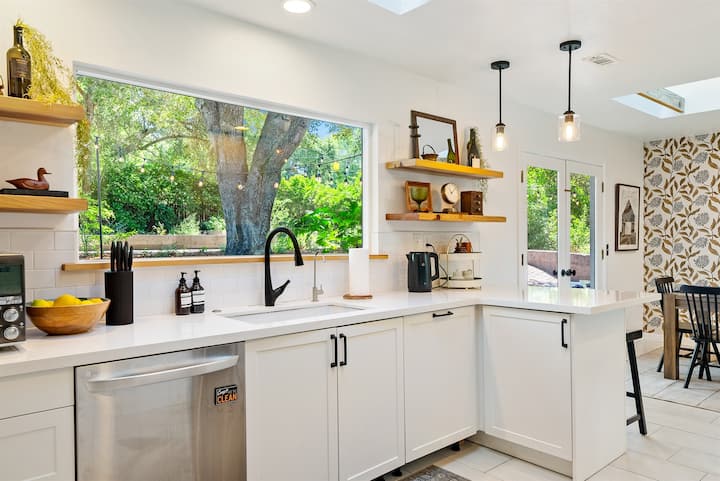 Fabulous Location Close To Town And Lake! - Santa Margarita, CA