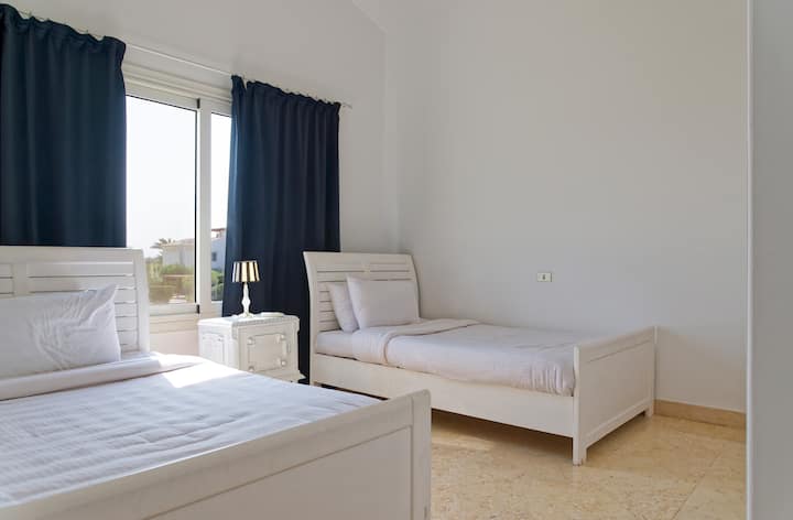 საძინებელი 4