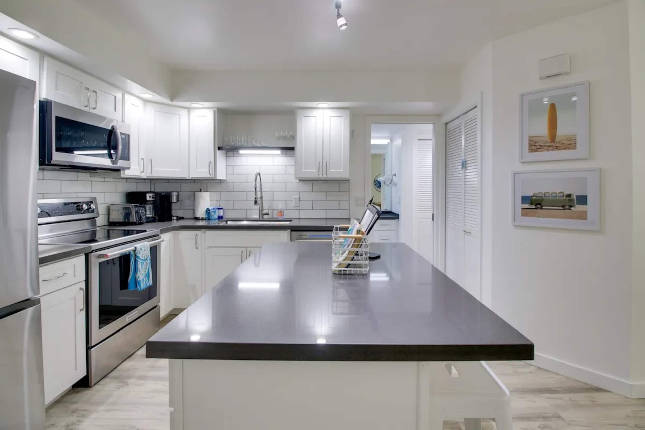 Condo in Kihei · ★4.27 · 1 bedroom · 2 beds · 1 bath - Image 9