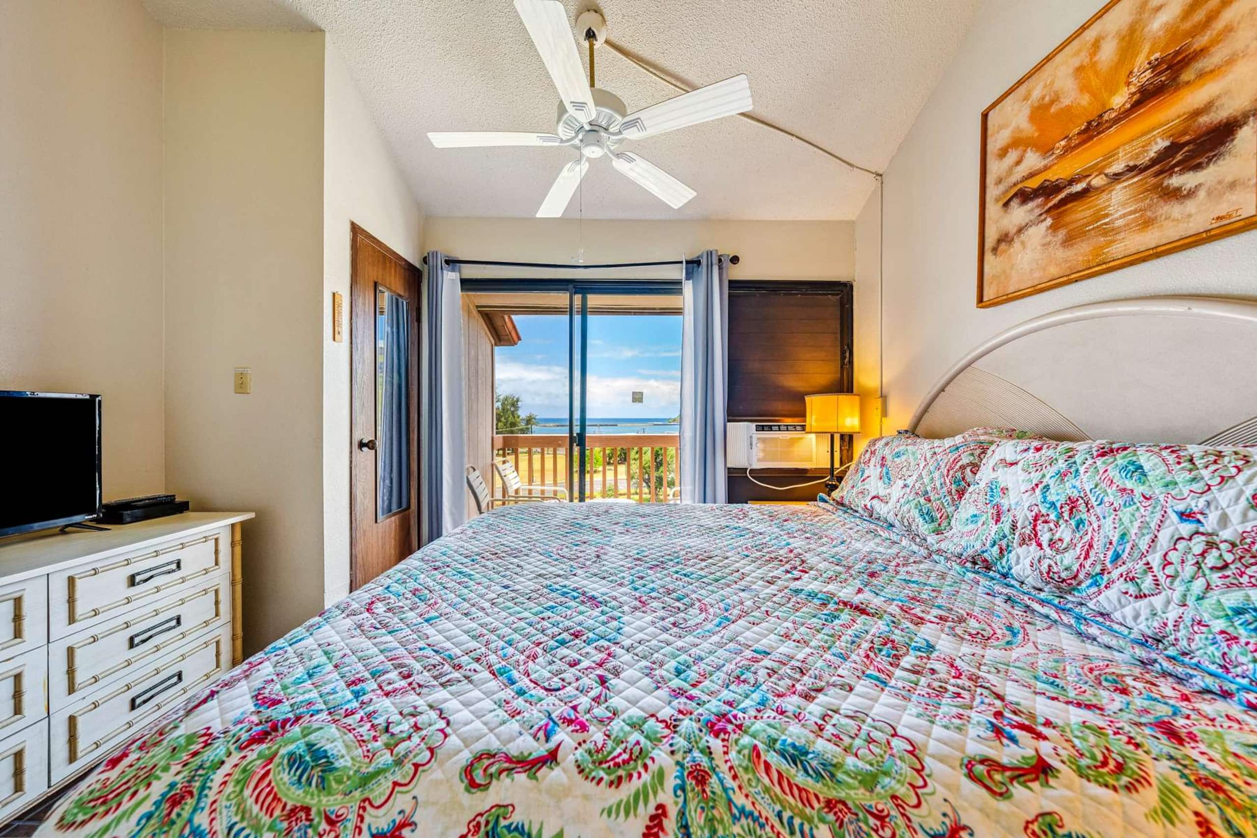 Condo in Lihue · ★4.29 · 2 bedrooms · 2 beds · 2 baths - Image 16