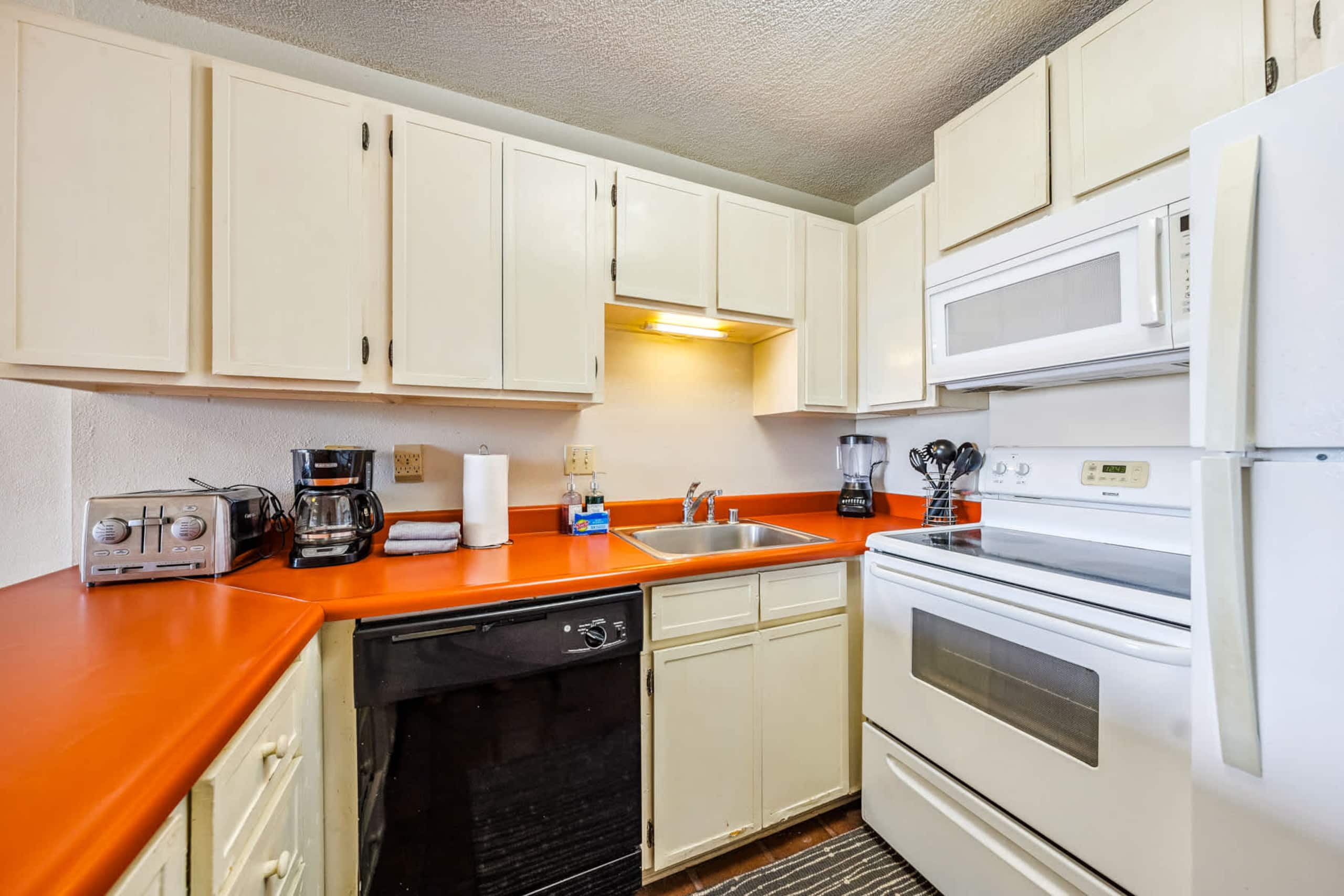 Condo in Lihue · ★4.29 · 2 bedrooms · 2 beds · 2 baths - Image 44