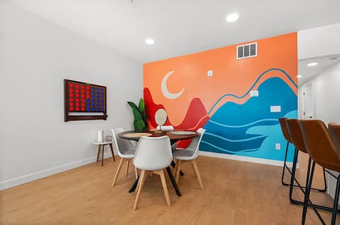 Top performing Airbnb: SLC - Townhome - Airport - Mountain Views Garage in Ballpark