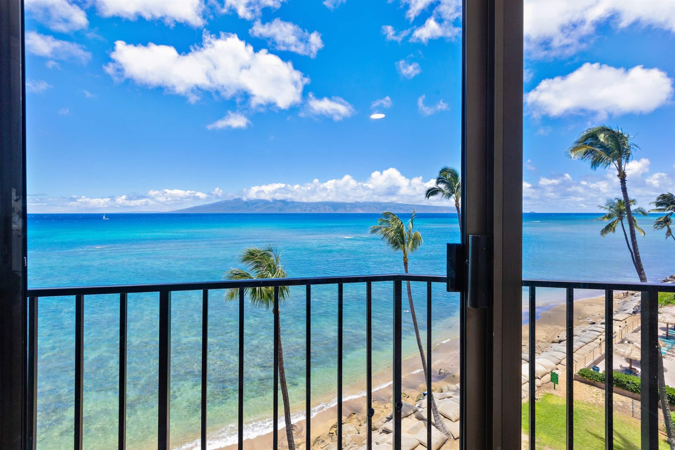 Condo in Lahaina · ★5.0 · 2 bedrooms · 3 beds · 2 baths - Image 29