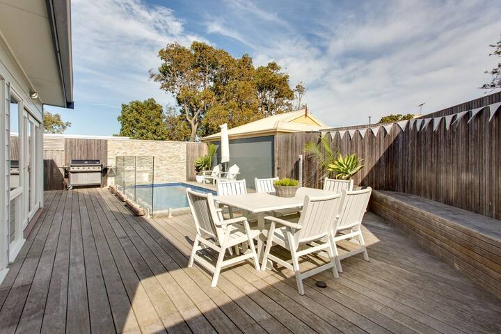 Cosmopolitan In Mornington gallery image 2