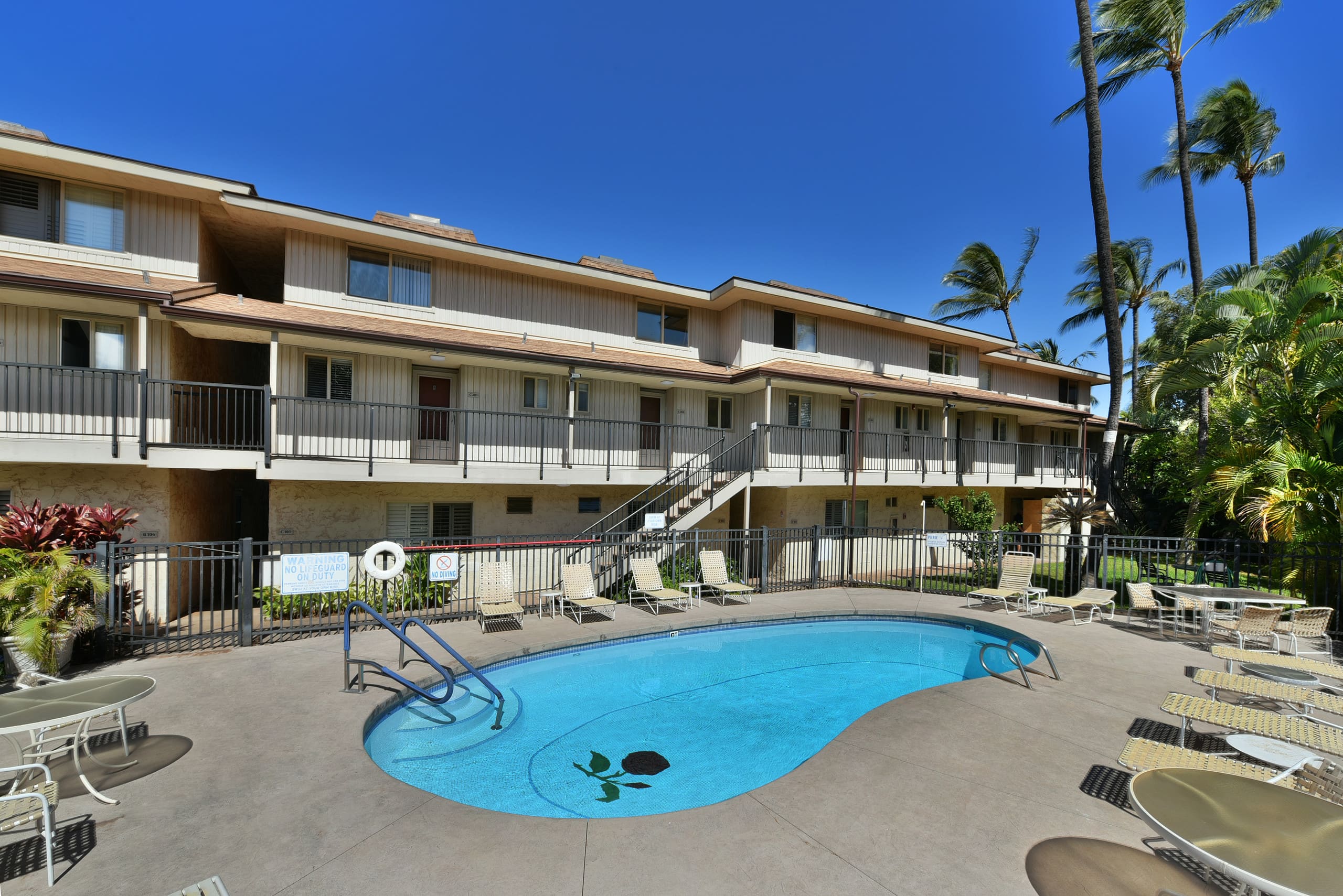 Condo in Lahaina · ★4.86 · 2 bedrooms · 4 beds · 2 baths - Image 37