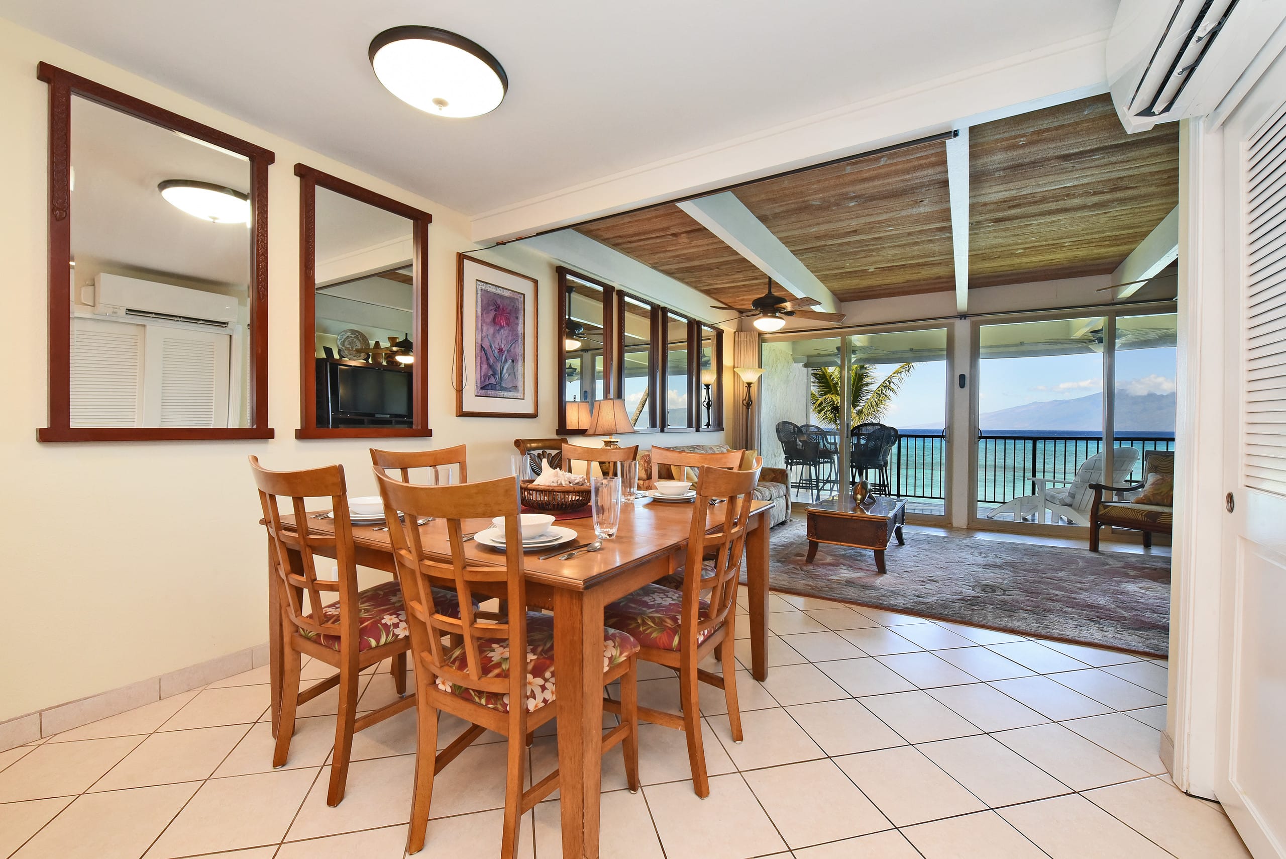 Condo in Lahaina · ★4.86 · 2 bedrooms · 4 beds · 2 baths - Image 11