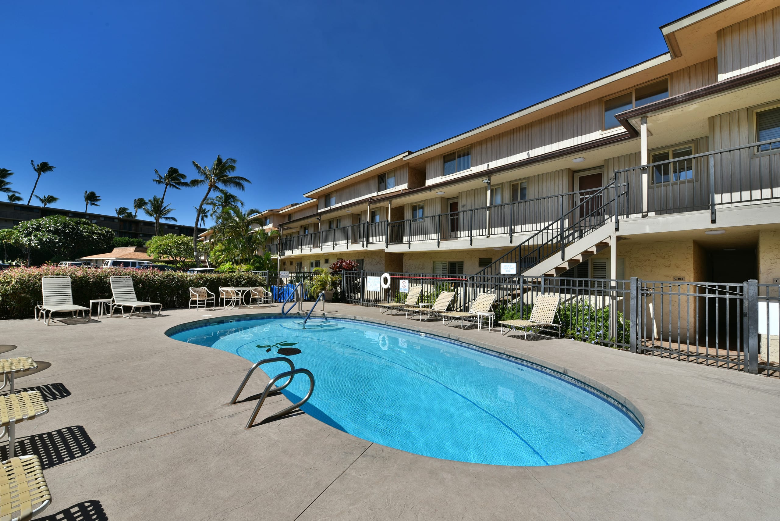 Condo in Lahaina · ★4.86 · 2 bedrooms · 4 beds · 2 baths - Image 36