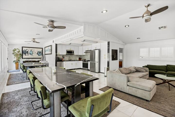 9BR/8BA Zen Paradise by Vegas Luxuries gallery image 3