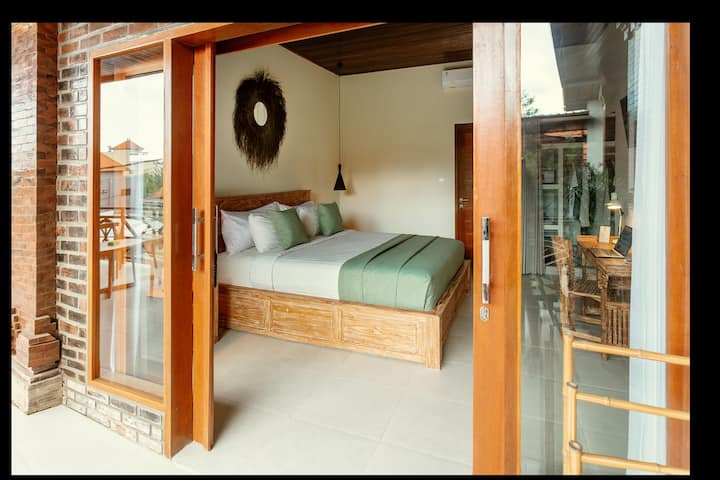 R-207 Smart Tv-pool-on Batu Bolong-king-100mbps - Canggu