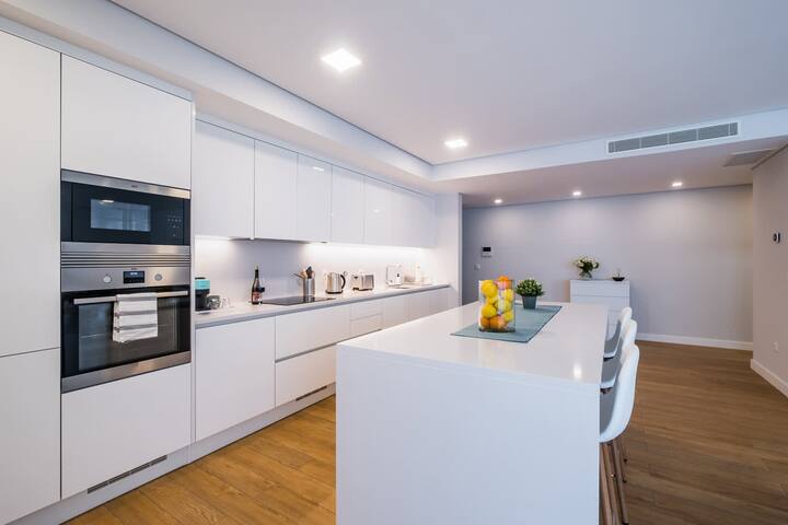 The Shoreline 5 by Portugal Portfolio gallery image 2