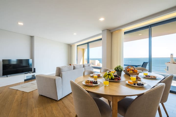 The Shoreline 3 by Portugal Portfolio