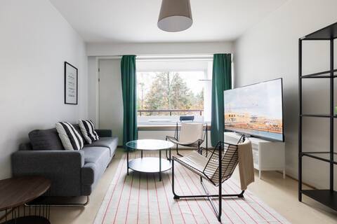 Successful Airbnb property: Family apartment with balcony and separate kitchen in Vartiokylä