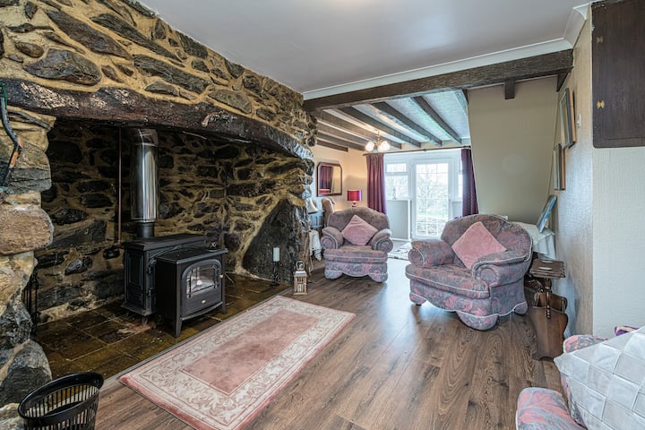 Fox's Lair Farmhouse - Caernarfon