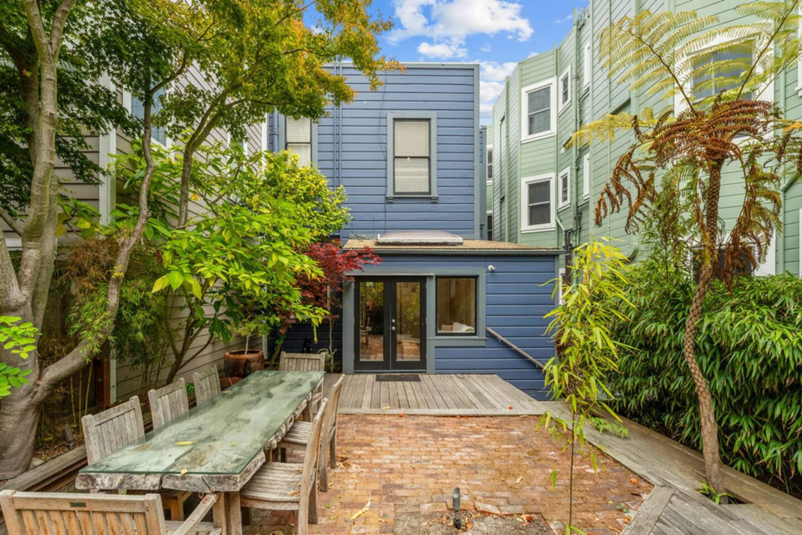Home in San Francisco · ★4.68 · 2 bedrooms · 3 beds · 2.5 baths - Image 33