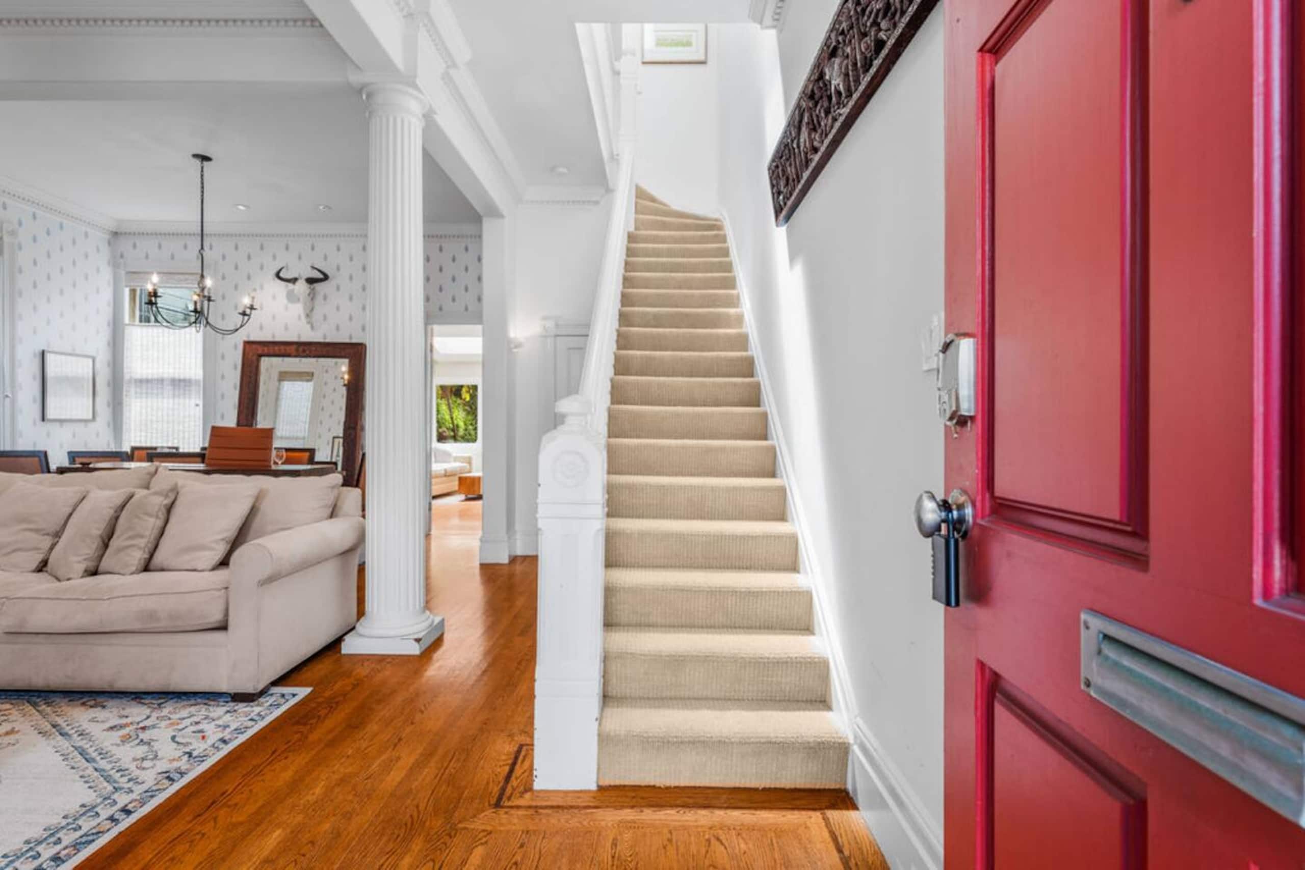 Home in San Francisco · ★4.68 · 2 bedrooms · 3 beds · 2.5 baths - Image 8