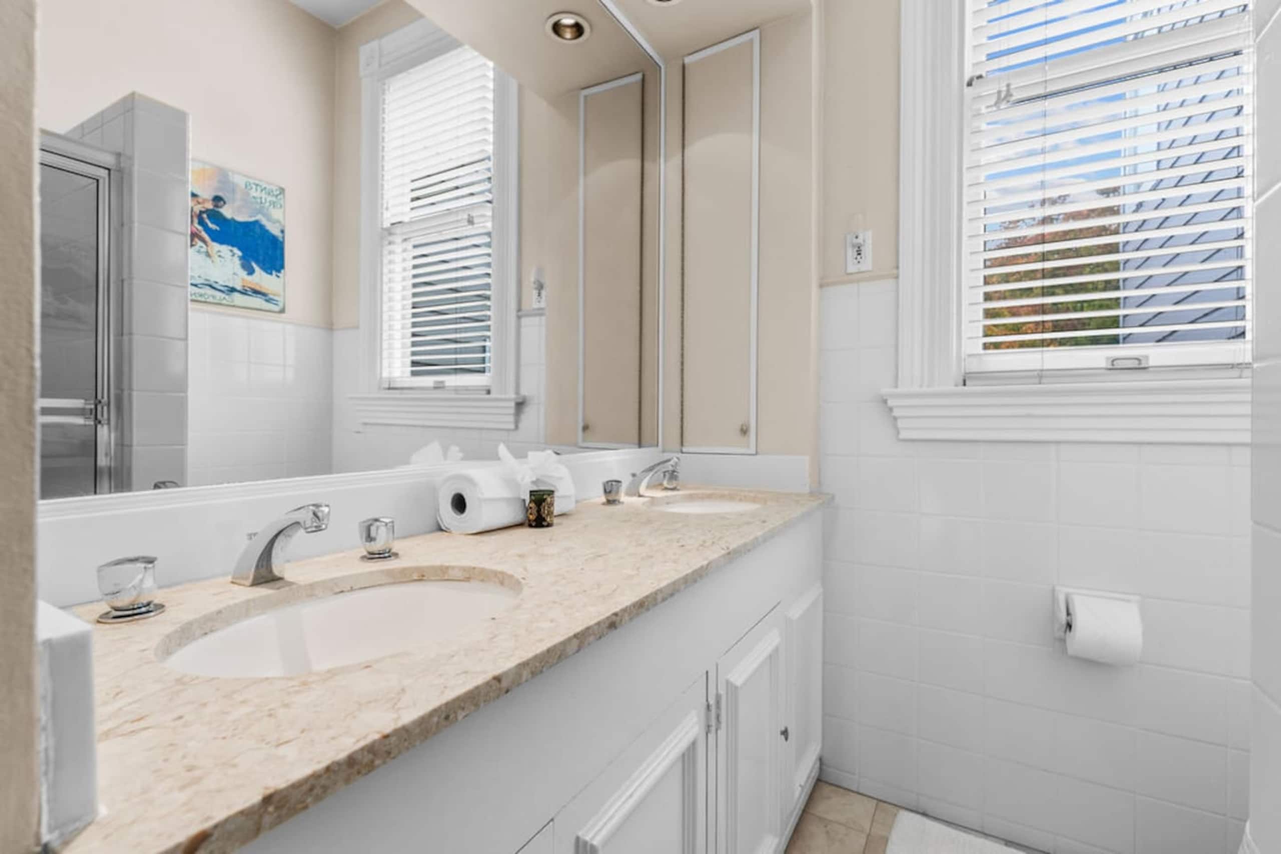 Home in San Francisco · ★4.68 · 2 bedrooms · 3 beds · 2.5 baths - Image 31