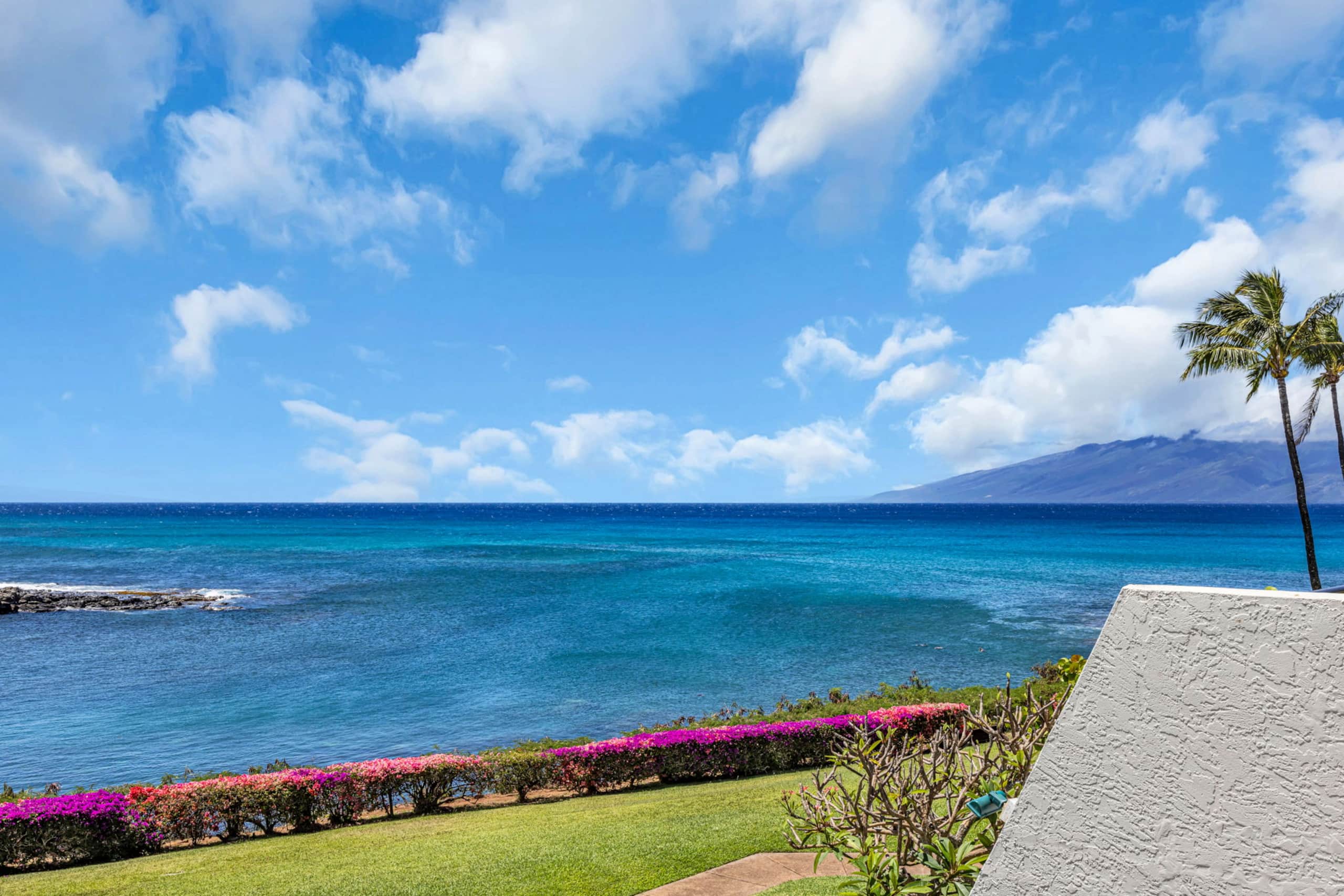 Condo in Lahaina · ★4.25 · 1 bedroom · 2 beds · 1 bath - Image 32