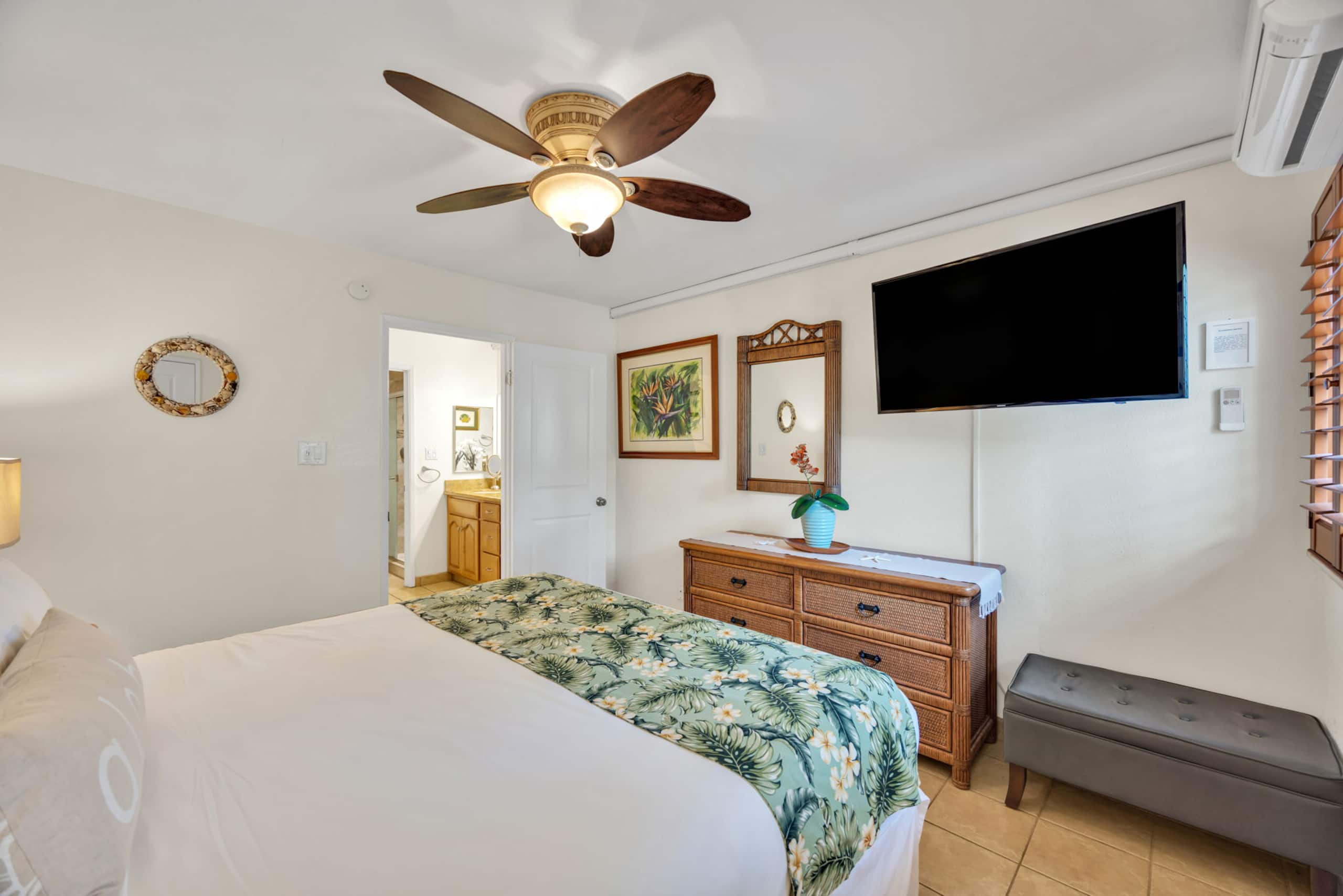 Condo in Lahaina · ★4.25 · 1 bedroom · 2 beds · 1 bath - Image 18