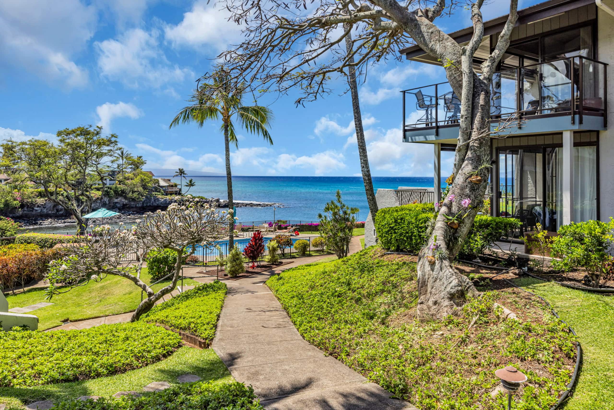 Condo in Lahaina · ★4.25 · 1 bedroom · 2 beds · 1 bath - Image 28