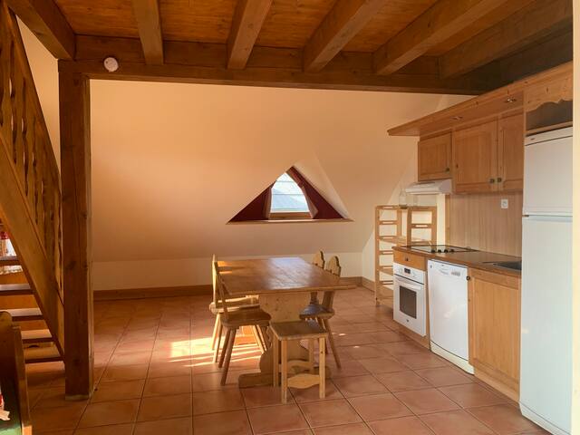 Irina, Karine, Natacha managed Airbnb listing 3