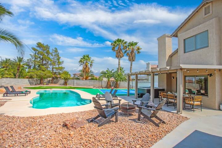 7BR Home: Movie Theater, Pickleball, Hot Tub, Pool gallery image 2