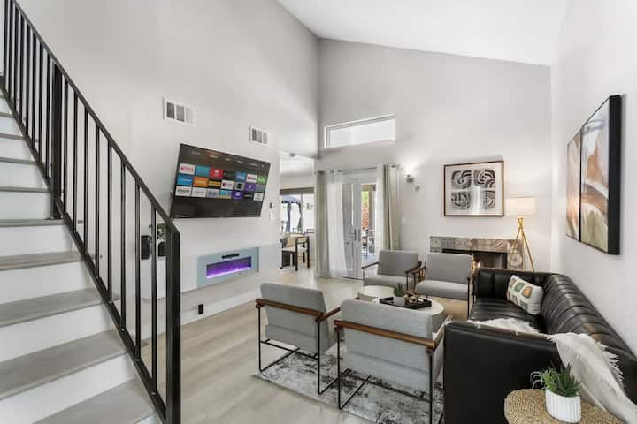 7br Home: Movie Theater, Pickleball, Hot Tub, Pool - North Las Vegas