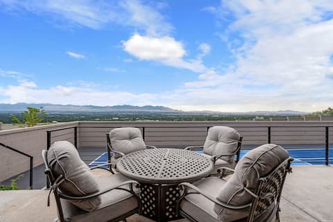 Successful Airbnb property: All-New Luxe Stay Views, Sauna & Hot Tub in Millcreek