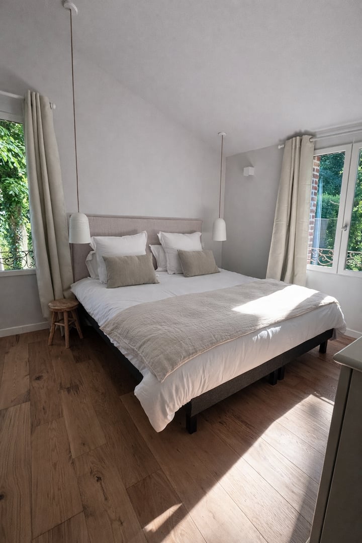  Habitación número cuatro con su cama de 180 cm 