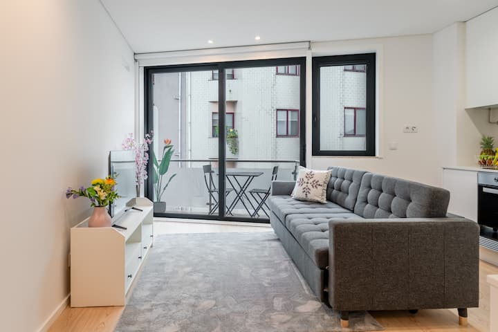 Stylish Studios W/ Balcony & Parking By Hostwise - Labruge