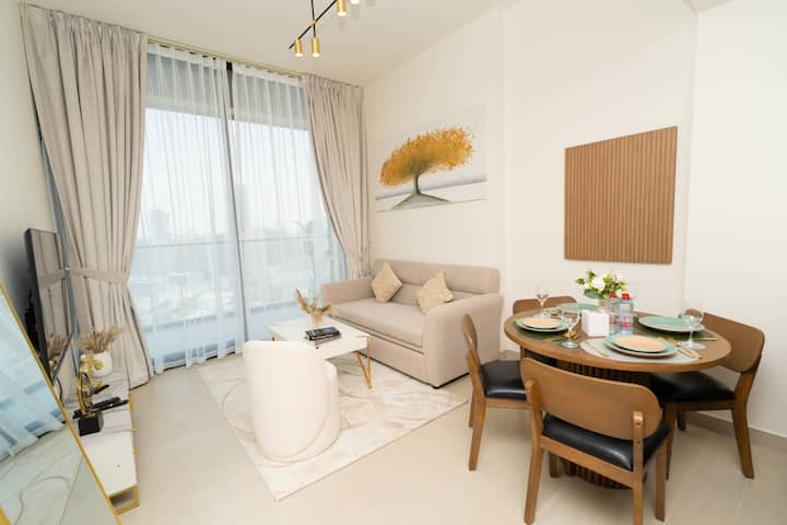 Upscale 1br Getaway In Jvc | Pool & Free Parking - Dubai