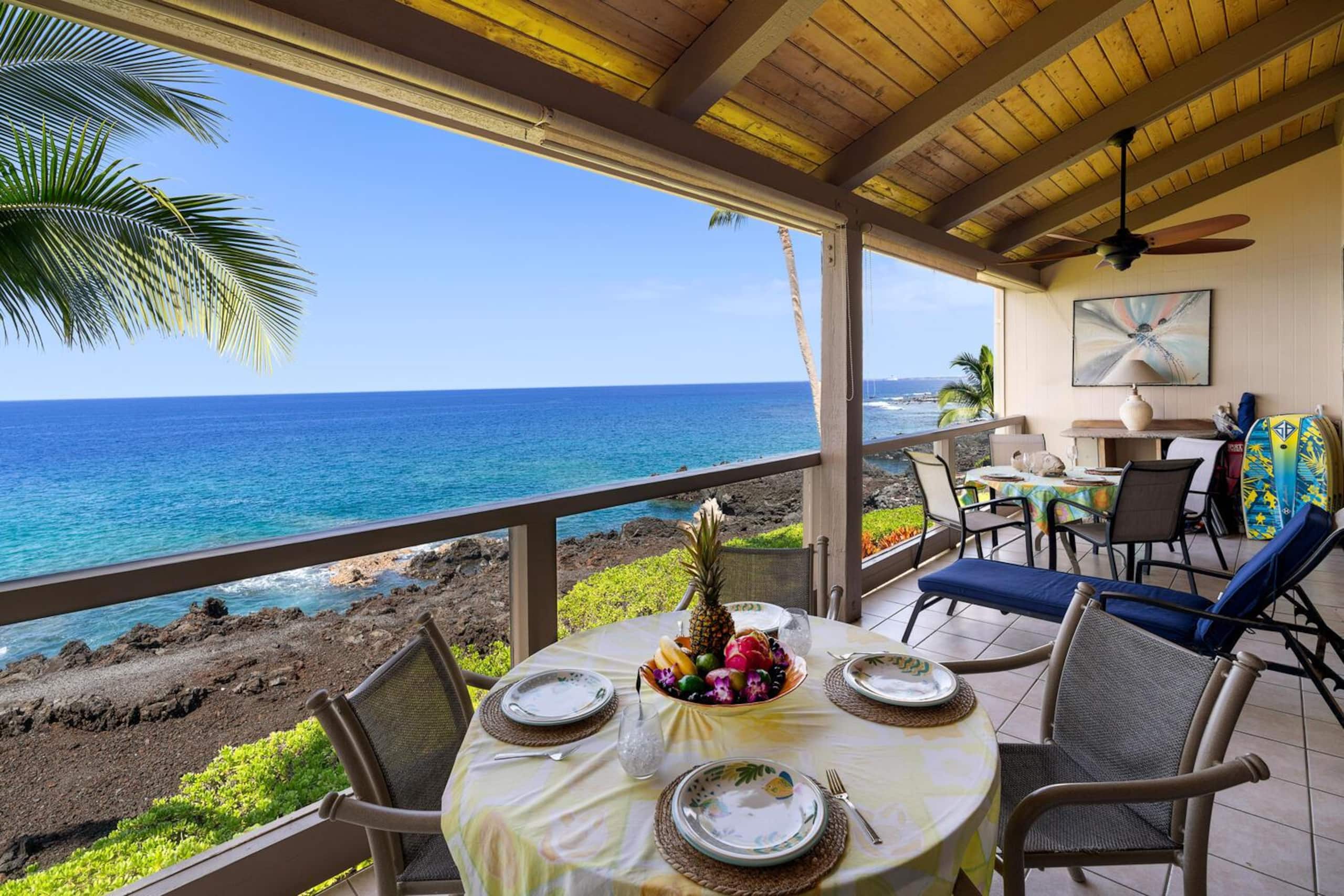Condo in Kailua-Kona · ★4.33 · 3 bedrooms · 5 beds · 3 private baths - Image 1