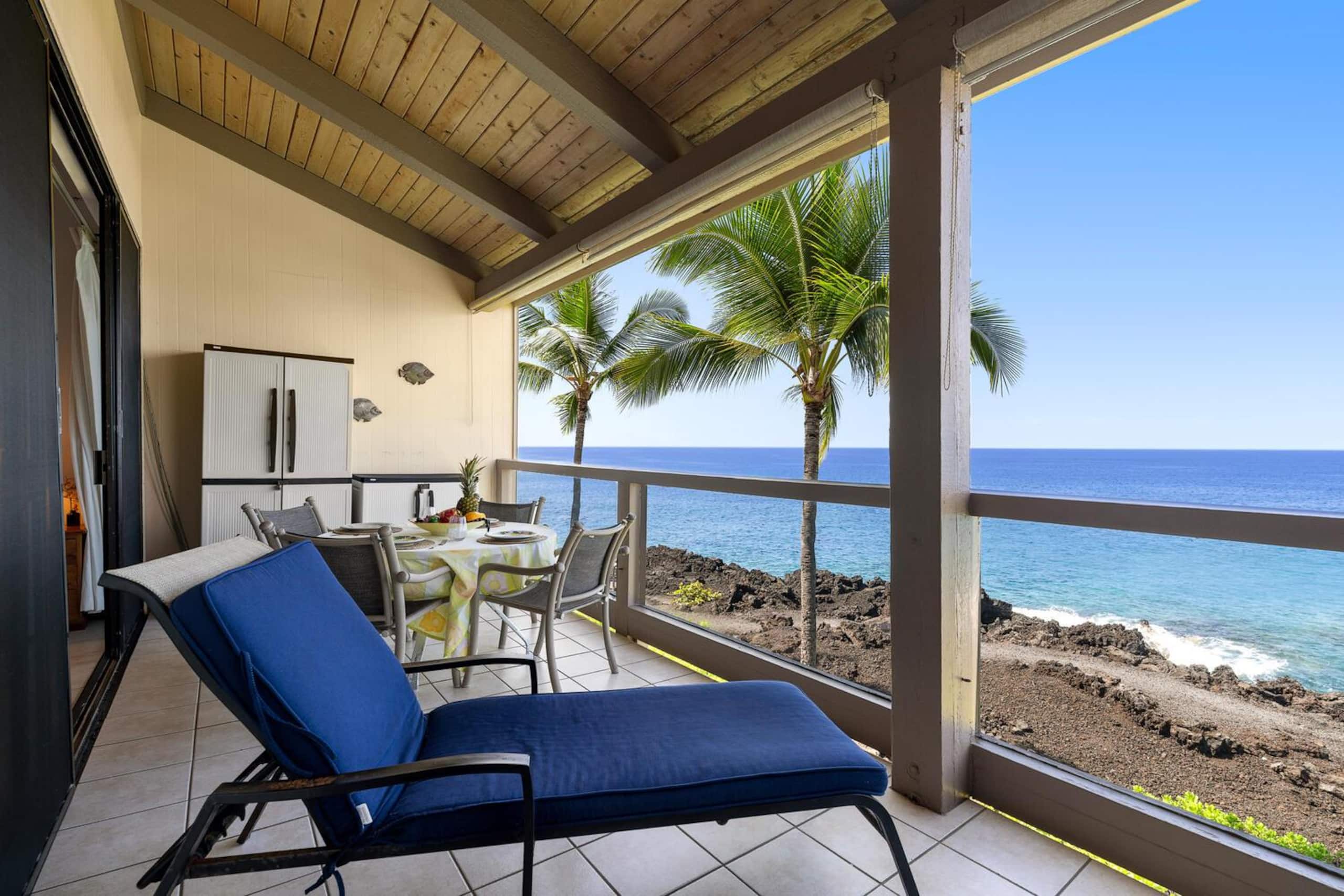 Condo in Kailua-Kona · ★4.33 · 3 bedrooms · 5 beds · 3 private baths - Image 3
