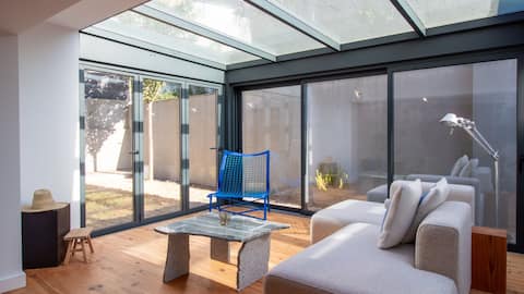 Airbnb em destaque: Chic Campanhã Home w/ Free Parking by LovelyStay em Campanhã