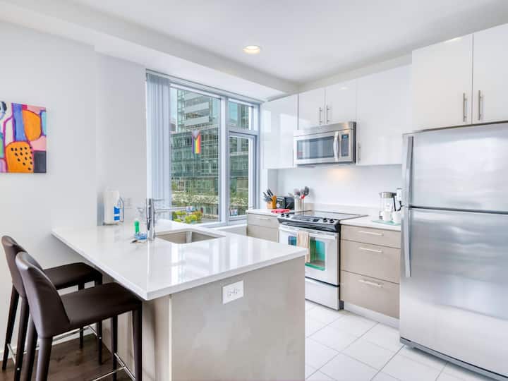 Private Apt Near Kendall Square And Charles River - Cambridge, MA
