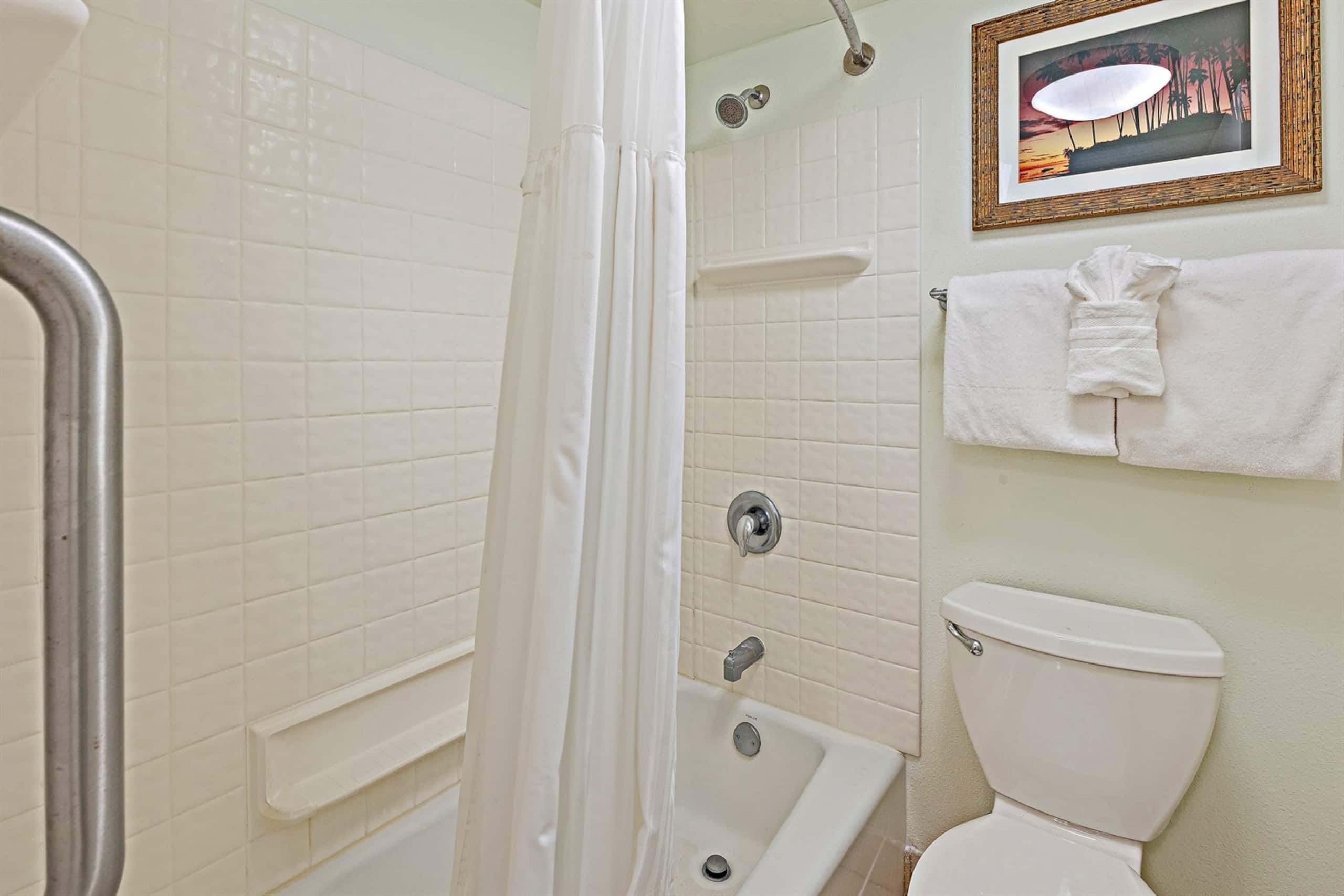 Condo in Lahaina · ★4.97 · 1 bedroom · 2 beds · 1 private bath - Image 27