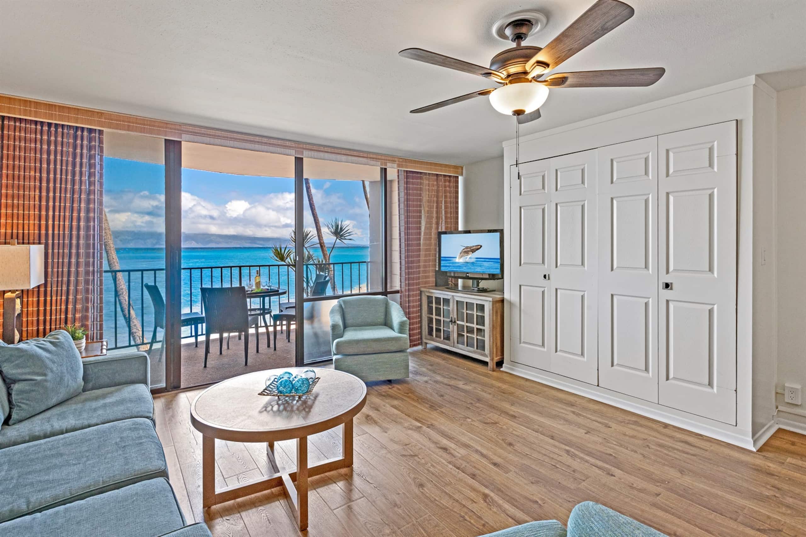 Condo in Lahaina · ★4.97 · 1 bedroom · 2 beds · 1 private bath - Image 4
