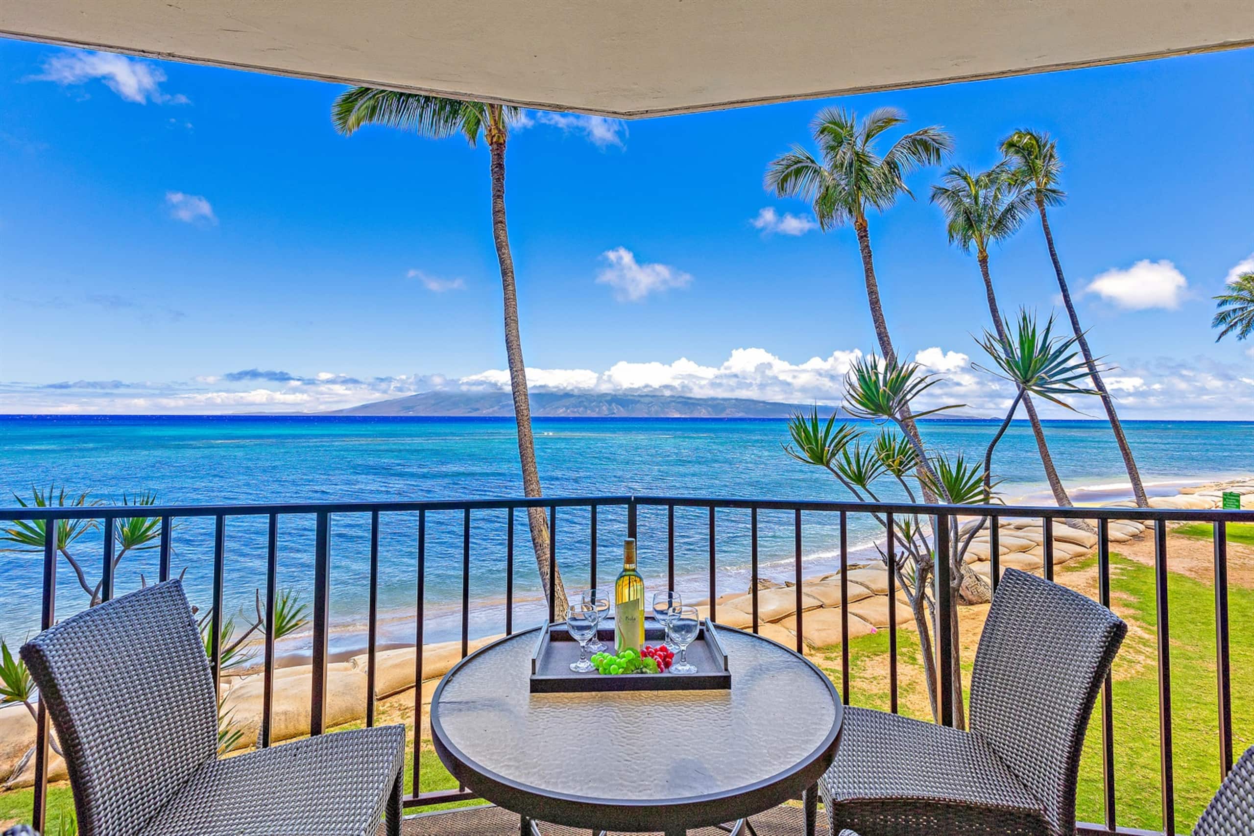 Condo in Lahaina · ★4.97 · 1 bedroom · 2 beds · 1 private bath - Image 1
