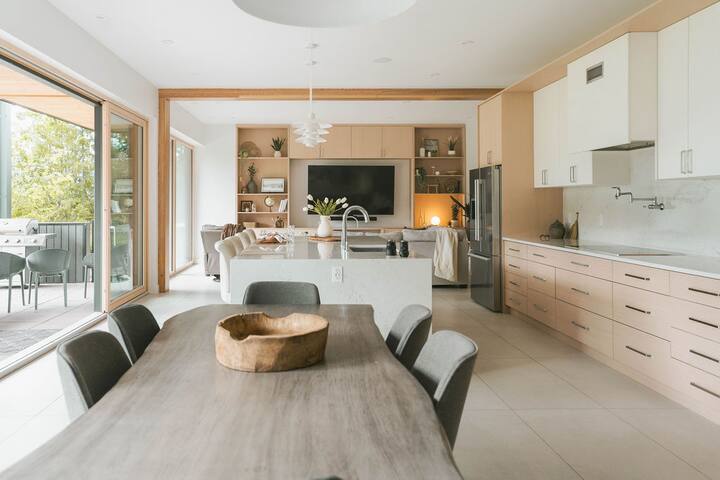 Revelstoke Vacation Rentals managed Airbnb listing 1
