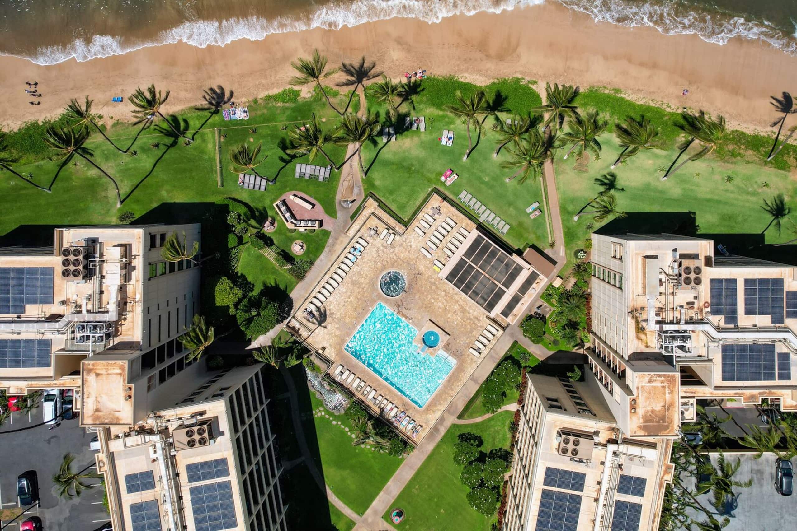 Ground Floor next to the 5 Miles of Sandy Beach - Image 16
