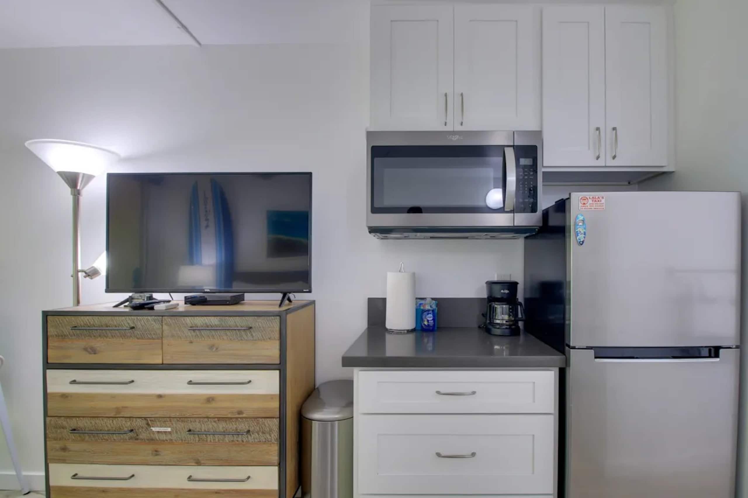 Condo in Kihei · ★5.0 · Studio · 1 bed · 1 private bath - Image 3