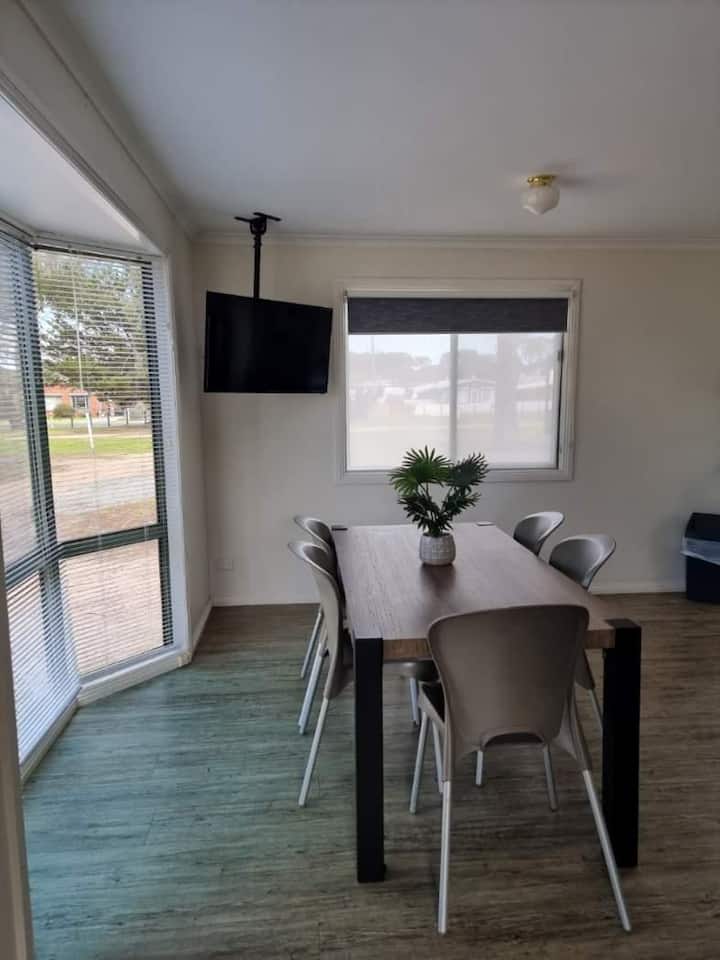 Kingfisher Cabin - Bairnsdale
