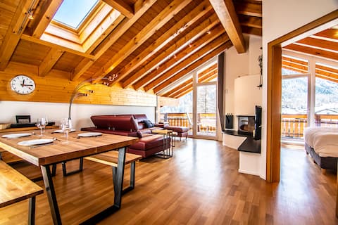 Top Airbnb: Fantastic wellness penthouse in house Chateau in Saas Fee